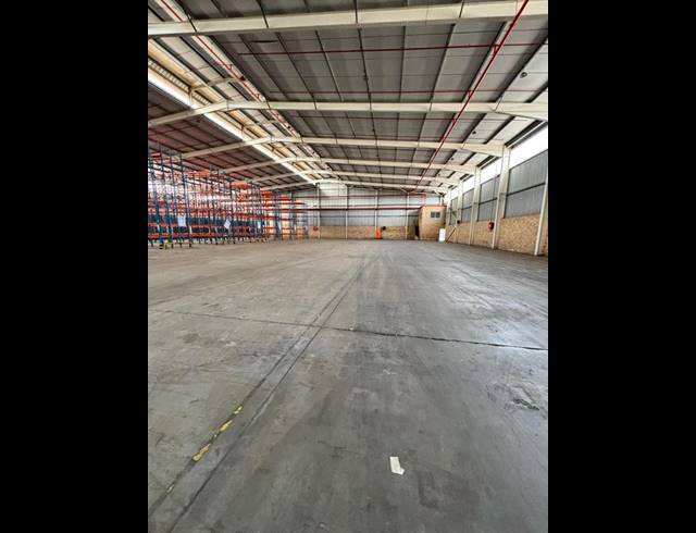 INDUSTRIAL PROPERTY TO RENT IN STRUANDALE INDUSTRIAL